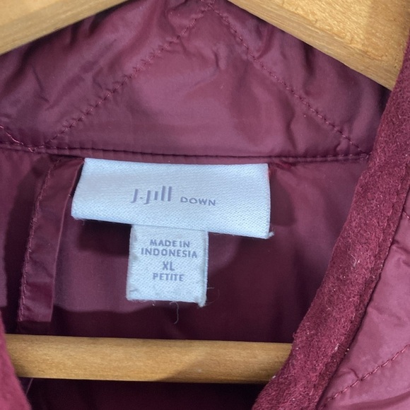 J. Jill Down Filled Quilted Burgundy Puffer Coat Size XL Petite - Picture 5 of 8